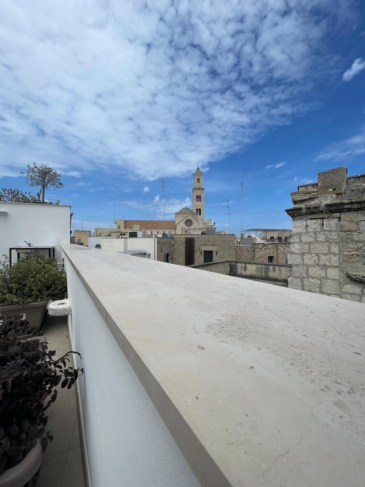 Appartement Palazzo Boccapianola à Bari Extérieur photo