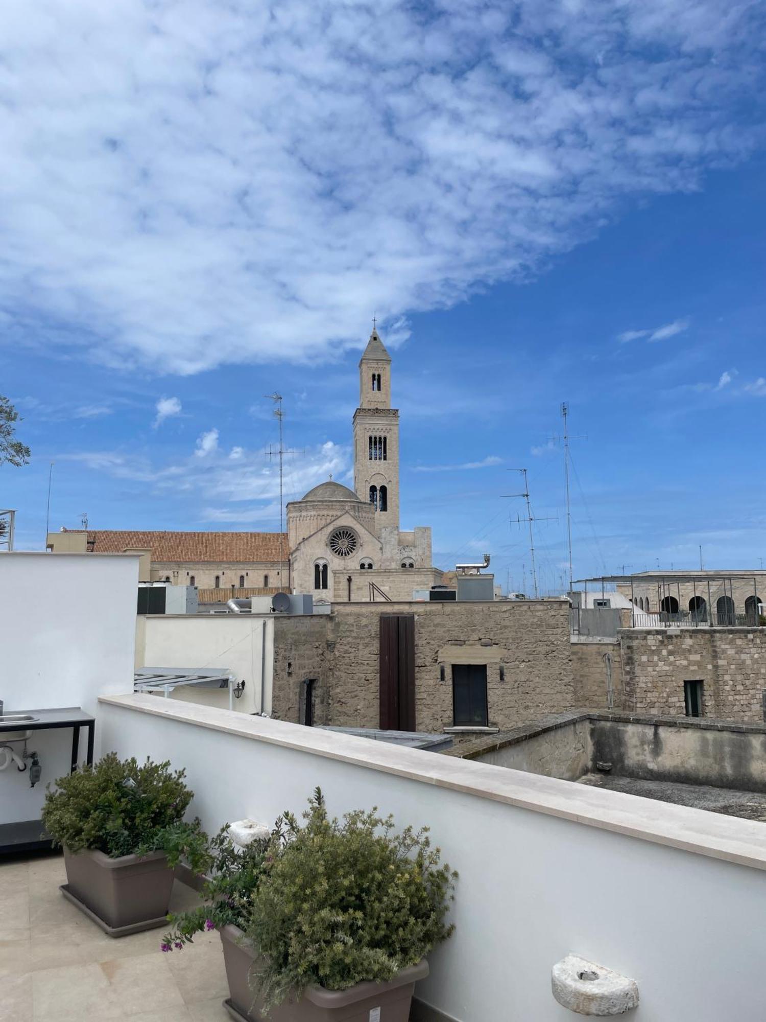 Appartement Palazzo Boccapianola à Bari Extérieur photo